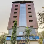 Capital O 77296 Hotel Jalaja Inn