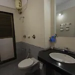 Aristo Serviced Near Kokilaben Dhirubai Ambani Hospital For Family Only * Mumbai