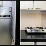 Aristo Serviced Near Kokilaben Dhirubai Ambani Hospital For Family Only