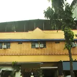 Vaccinated Staff - Oyo 24430 Hotel Baldev Palace