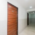 Oyo 46995 Grand Plaza