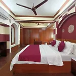 Hotel Kalpataru Hometel