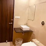 Hotel New 3*