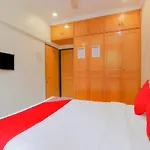Oyo 79583 Seven Sun Guest House 3* Mumbai
