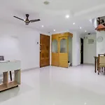 Oyo 79583 Seven Sun Guest House Hotel 3*