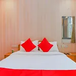 Oyo 79583 Seven Sun Guest House Mumbai