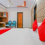 Oyo 79583 Seven Sun Guest House Mumbai