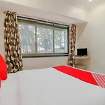 Oyo 79583 Seven Sun Guest House 3* Mumbai