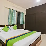 Hotel Treebo Trend Bandra 3*