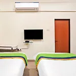 Hotel Treebo Trend Bandra 3*