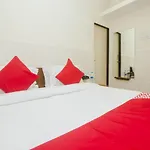 Vaccinated Staff - Oyo 24430 Hotel Baldev Palace