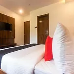 Capital O 43946 Hotel Tirumala