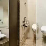 Hotel Oyster Andheri West 3*