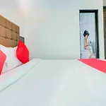 Hotel Oyo 66155 Golden Palace Mumbai