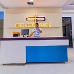 Oyo 66155 Golden Palace Hotel