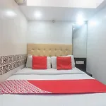 Hotel Oyo 49867 Hotel Kalpana Residency 3*