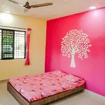 Kinjal Farmhouse By Friends Villa Bed & Breakfast