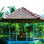 Kinjal Farmhouse By Friends Villa Bed & Breakfast *