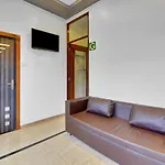 Hotel Flagship 83490 Hotel Bently Palace Mumbai