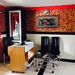 Hotel Metro Plaza Near Barc