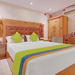Hotel Treebo Trend Anam Interrnational 3*