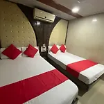 Paris Residency Next To Dadar Railway Station