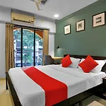 Oyo Flagship 83355 Om Sai 3*