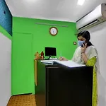 Oyo Flagship 83355 Om Sai 3*