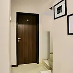 Oyo Flagship 83355 Om Sai Hotel
