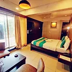 Neelkiran Hotel