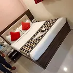 Hotel Golden Galaxy