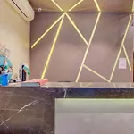 Oyo 76180 Meriton Hotel 3*