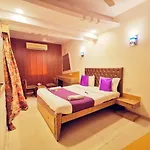 Neelkiran 3*