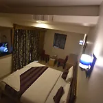 Neelkiran Hotel 3*