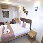 Neelkiran Hotel