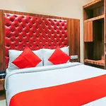 Vaccinated Staff - Oyo 70475 Hotel Sea Breeze