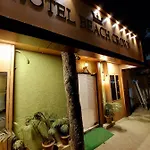 Hotel Crown Juhu 2*