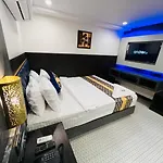 Rich Hotel 3*