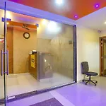 Hotel Fabhotel Royal International 3*