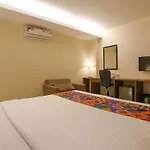 Hotel Fabhotel Royal International