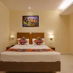 Fabhotel Royal International Hotel