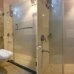 Fabhotel Royal International Hotel