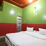 Oyo 44090 Classic Residency Hotel Mumbai