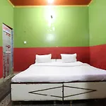 Oyo 44090 Classic Residency Hotel 3*