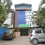 Oyo 85835 Hotel Saachi