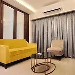 Osi Bkc Kurla West Apartment Mumbai