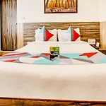 OYO 9957 Hotel Terminus Square