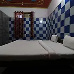 Oyo 44090 Classic Residency Mumbai