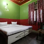 Oyo 44090 Classic Residency Mumbai