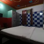 Oyo 44090 Classic Residency